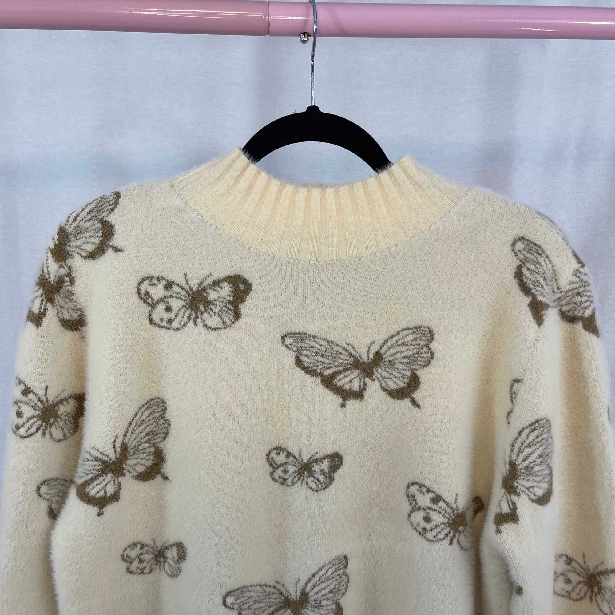 Sioni Eyelash Butterfly Print Sweater size Medium