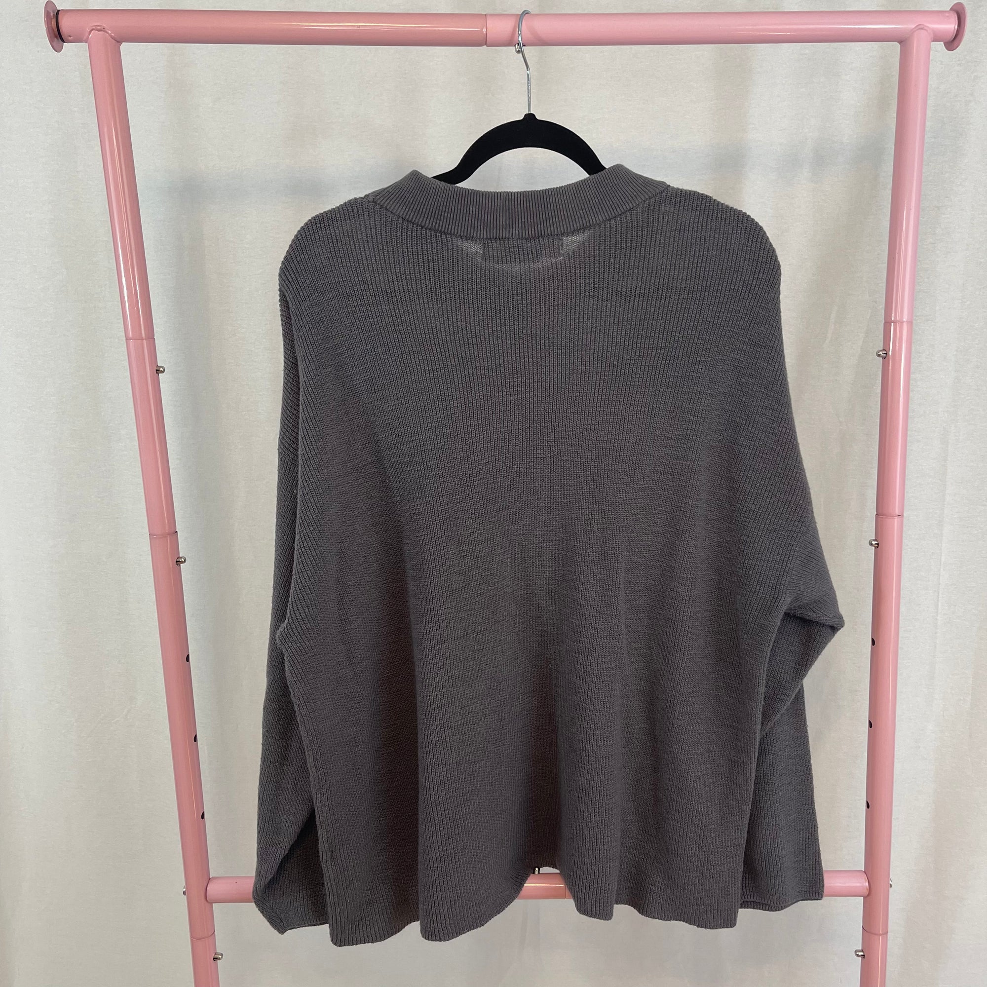 Free People Beach Grey Knit Long Sleeve Sweater size Medium