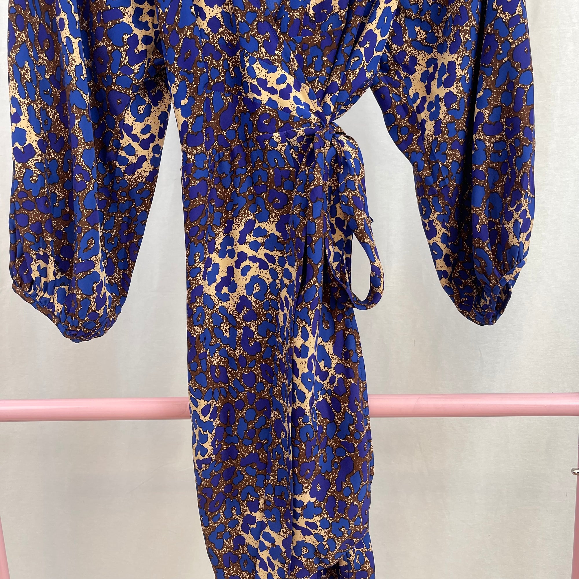 Parker 100% Silk Blue Cheetah Print Side Tie Mini Dress size M