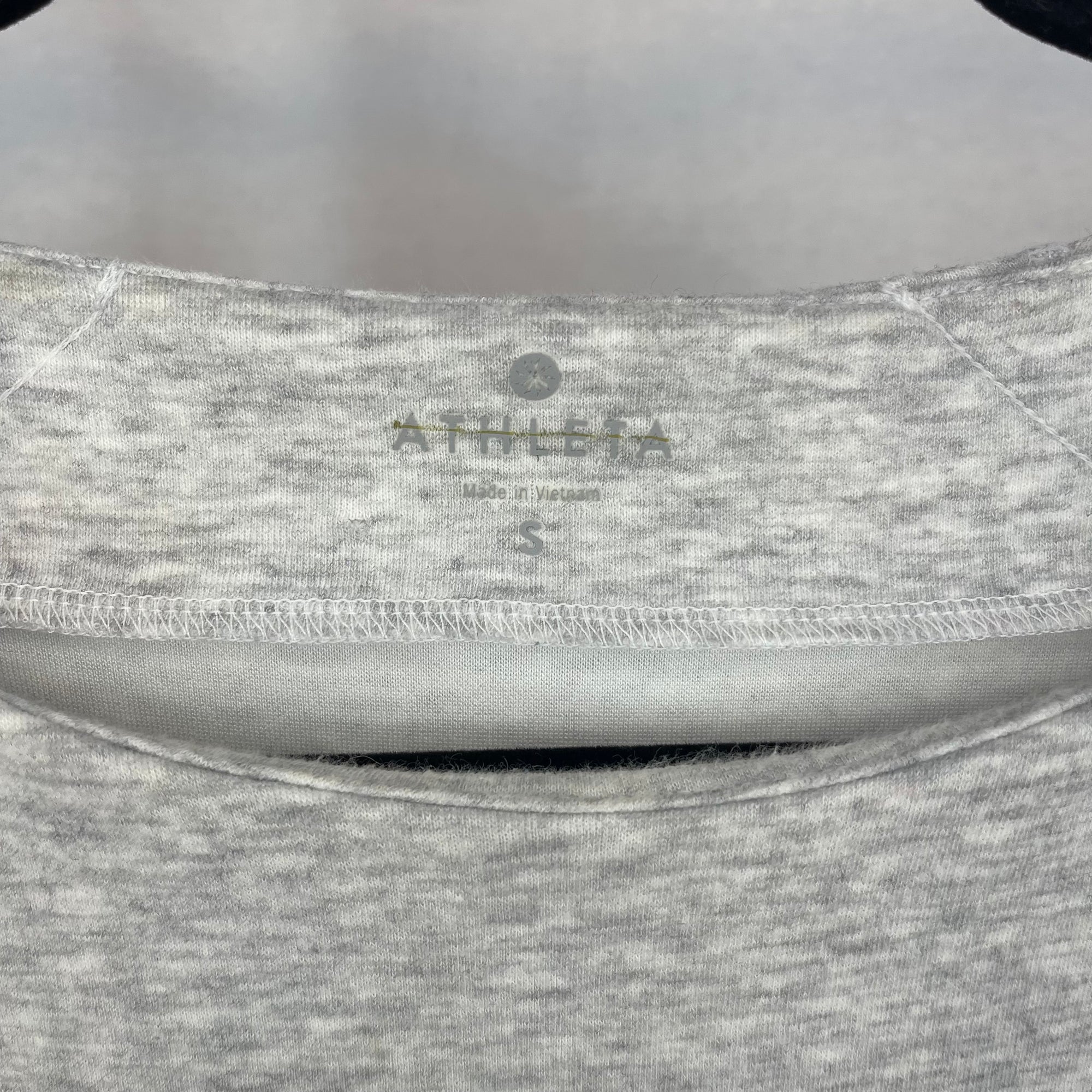 Athleta Colorblock Fuse Sweatshirt size Small