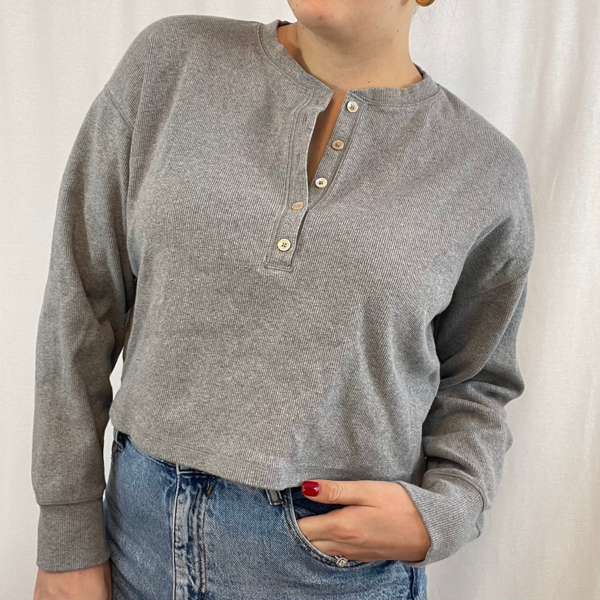 Wilfred Free Aritzia Cropped Grey Henley Thermal size Large