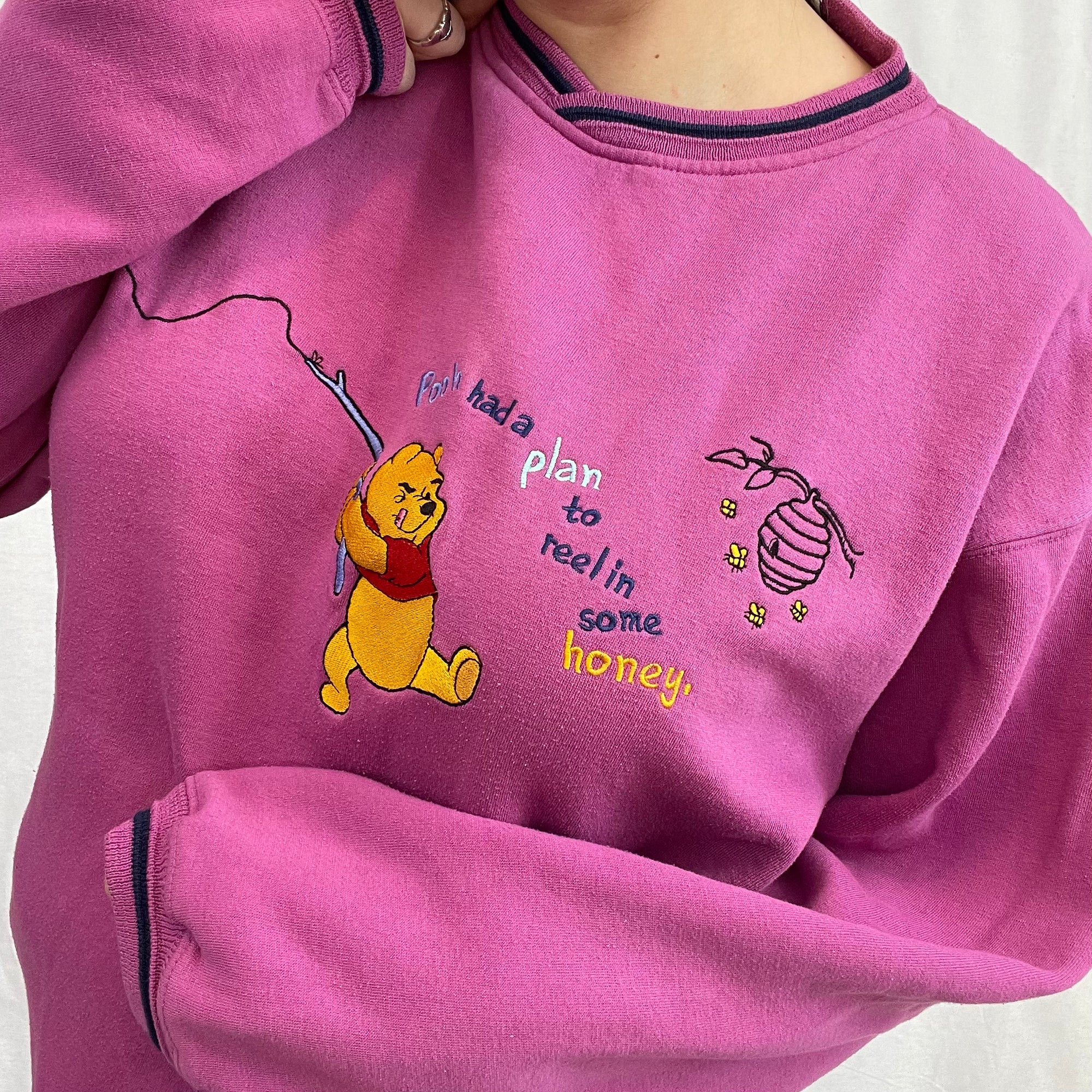 Vintage Winnie the Pooh Purple Graphic Crewneck size XL