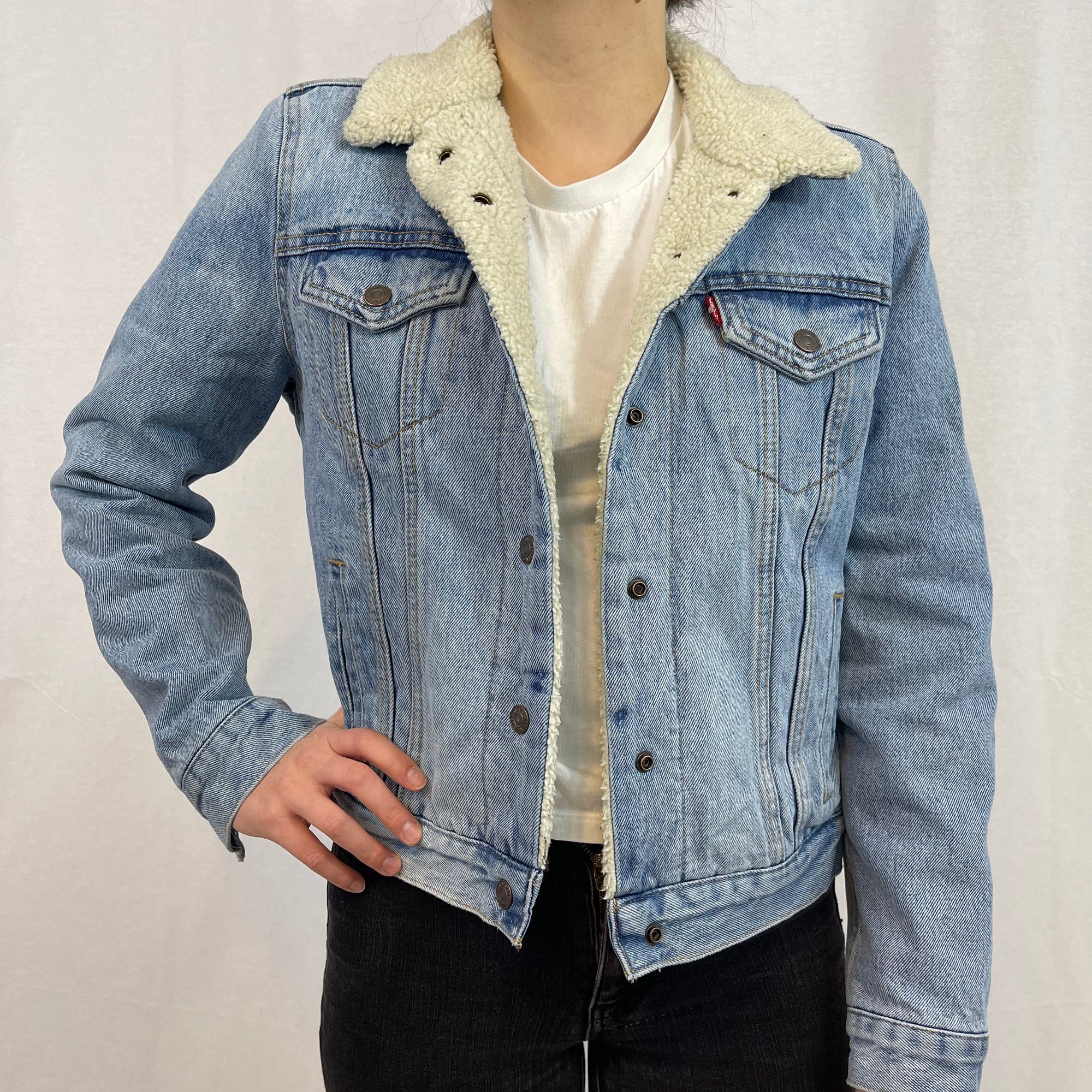 Levi's Strauss Sherpa Lined Denim Jacket size Medium