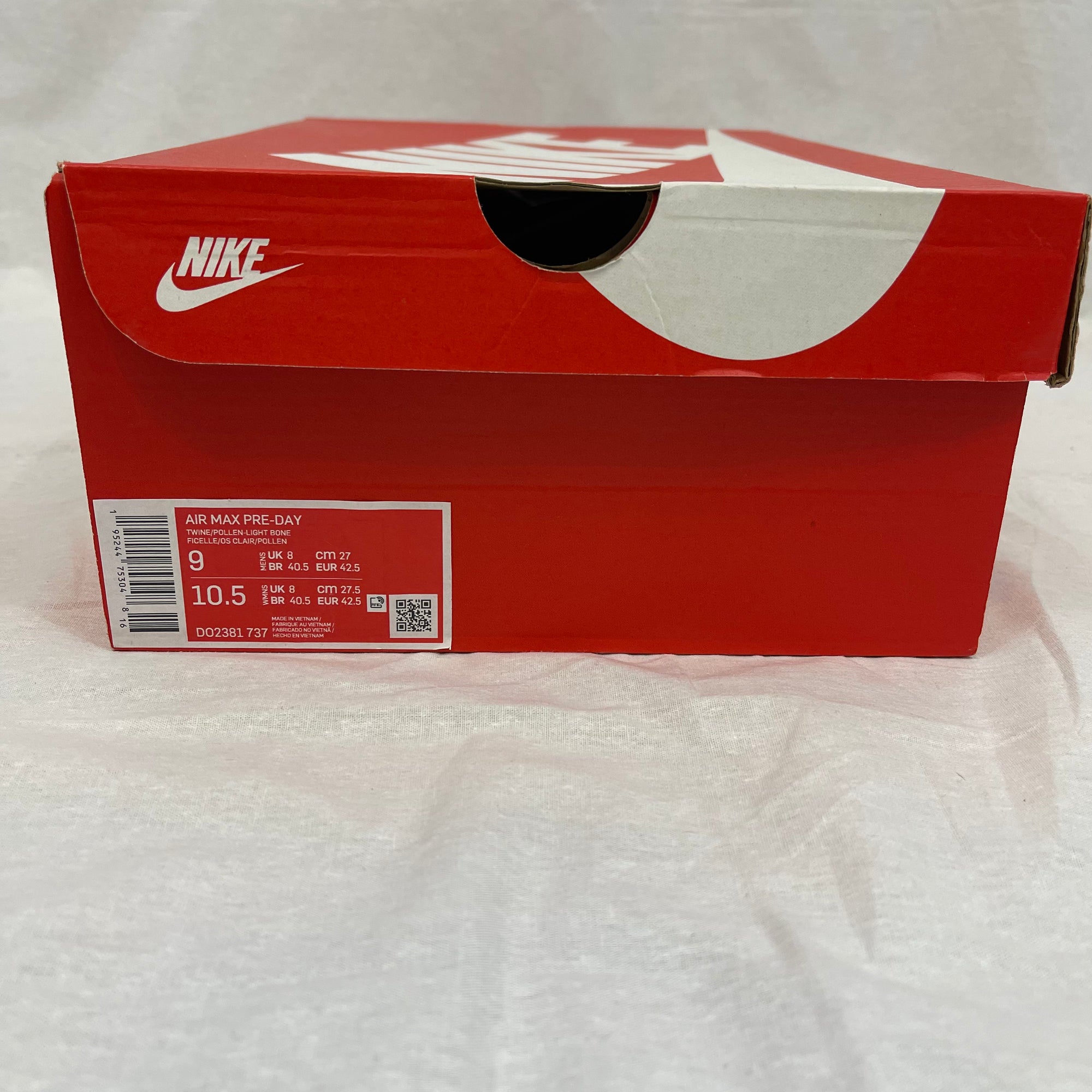 Nike Air Max Pre-Day Sneaker size 9/10.5